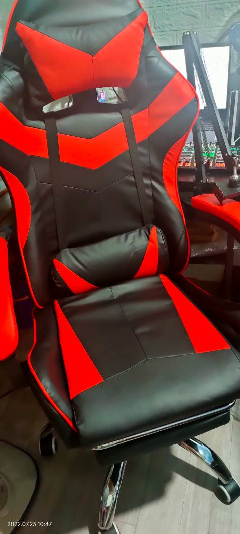 Giao hàng nhanh hơn dự kiến 4 ngày mặc dù gửi từ bắc vào nam.👍
Gói hàng nặng nhưng a shipper còn sẵn lòng đề nghị mang lên tận phòng trên lầu.👍
Gói hàng kỹ nhưng chắc do vận chuyển bị cấn nên có bị rách 1 lỗ ở đệm ngồi nhưng k sao bỏ qua đc.
Cũng sợ mấy lỗ khoan k đều nhưng k có trường hợp đó 
Cái tay cầm hơi lỏng nhưng ktra lại do mình siết ốc chưa chắc nhưng chịu thua, nào đỡ đau tay thì siết lại :)))
Shop tl tn nhanh. Mn nên ủng hộ nha.