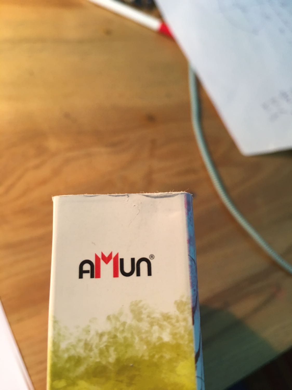 Sách giao nhanh nhưng giao đến tay mk thì.... (các bạn nhìn hình ạ)... Tuy nhiên vẫn trong khả năng chấp nhận của mk. Chỉ là không hiểu sao nội dung trong sách lại bị cắt mất đoạn đầu (đây là đoạn Lăng Lăng chát chít với Dương Lam Hàng hồi chưa quay về TQ). Mk đọc onl mặc dù đoạn đó khá nhạt và khó hiểu nhưng cần lắm lý do truyện bị cắt xénn??