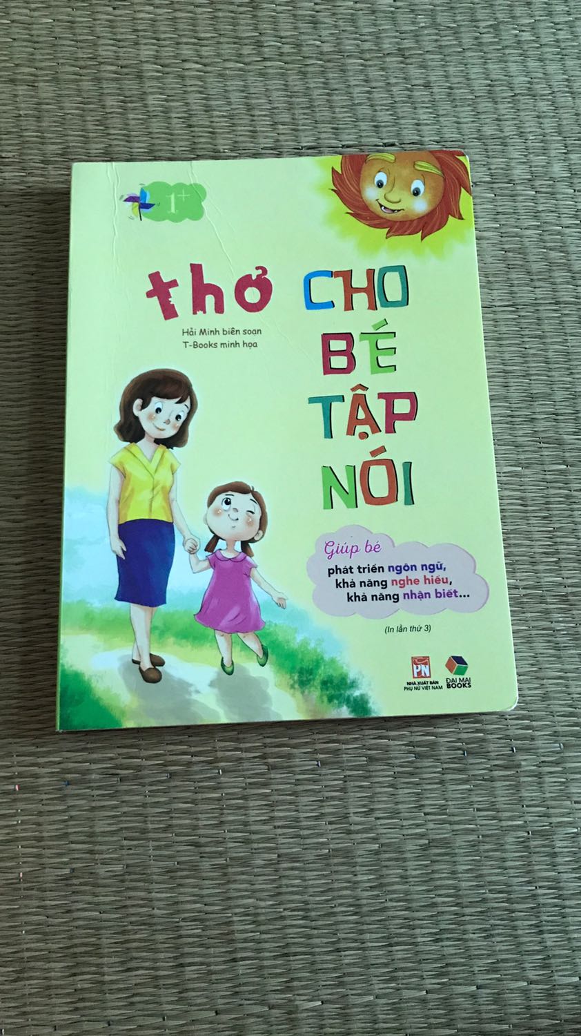 Các bài thơ hay, phù hợp với trẻ, truyện dầy dặn trẻ đỡ xé sách, sách in rõ nét.