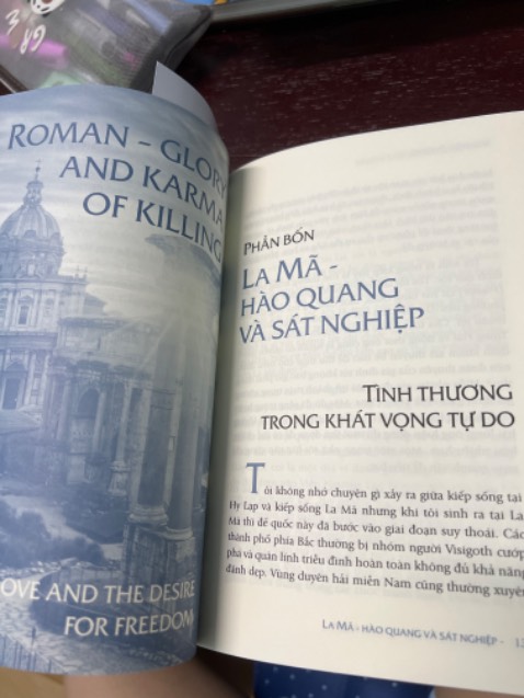sách rất đẹp, bao bì kĩ lắm! ^^ Mình rất ưng, mùi sách mới thơm hiuhiu, mình tâm đắc Muôn kiếp nhân sinh lắm, mình đã đọc 2 tập trước và tiếp nối là tập 3 này! Mình cảm ơn Tác giả + NXB + Fahasha + NV Giao hàng đã cho mình một trải nghiệm tuyệt vời💖 Nên mua nhé!