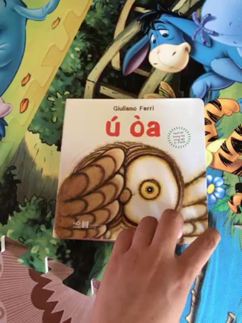 Nội dung đơn giản hình vẽ và màu sắc đẹp