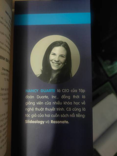 - Giao nhanh
- Giấy tốt
- Nội dung: phù hợp cho các bạn cần thuyết trình nhiều (leader / manager / trainer.. hay các bạn muốn tìm hiểu để phát triển bản thân)
- Sách hướng dẫn cách phác thảo ý tưởng, thông điệp, cách kể chuyện, thêm cảm xúc, cách bố trí slide, các yếu tố để giúp các bạn thuyết trình ấn tượng, ví dụ rất cụ thể và dễ hiểu
Hãy tìm đọc nhé
- Mình sẽ mua thêm các đầu sách hbr guide, vì mình tìm thấy sự chất lượng của nội dung thông qua quyển này
Chúc các bạn vui khi đọc sách