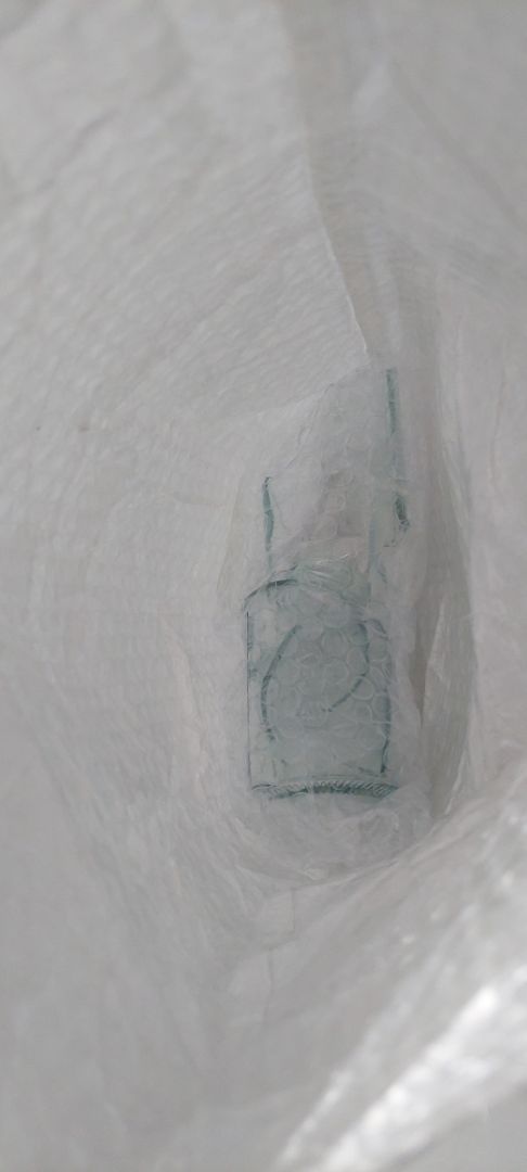 Mua 10 chai, bể 1 chai, ko biết trên đường vận chuyển hay lúc đóng gói. Tôi cho 3 sao thôi. Nếu bể 2 chai tôi sẽ đánh giá 1 sao.