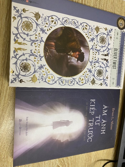 Sách hơi bụi 1 chút, nói chung không sao