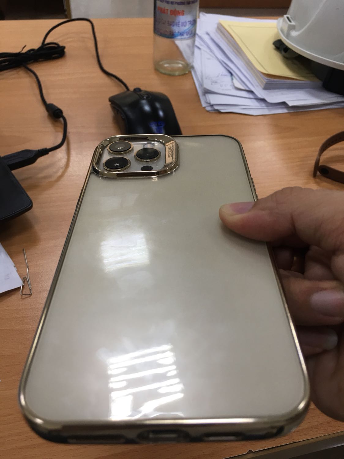 Cực đẹp, nhìn nước sơn là biết hàng đẳng cấp. Đáng đồng tiền và xứng với ip12 nhé mọi người.