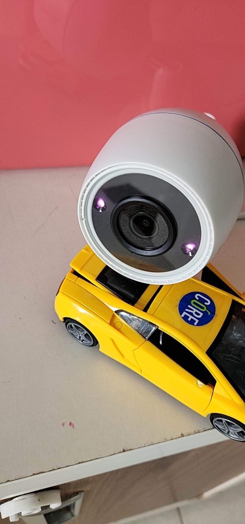 Camera chạy tốt, hàng mới, nguyên seal. Dòng này có 1 tính năng khá chán là khi hồng ngoại khi tự động được bật tắt liên tực 3 lần, lần thứ 3 thì hồng ngoại sẽ ko tắt dc sau 2h