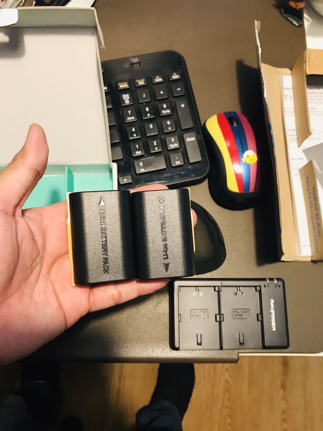 Giao hàng nhanh hơn dự kiến giá tốt !!  Chưa đánh giá về dung lượng để xài một tháng mình review lại nhé!
Thanks Tiki