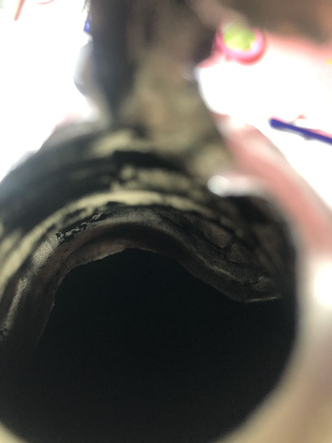 Không hài lòng:
- Không có nút ở ngoài để đưa mực vào hộp mực như hình :(( ( cho mực vào rất khó )
- Drum không vừa hộp mực chính hãng của máy.
-Mực trong hộp bằng một nửa hộp mực ( vừa mở ra)
-Bản in ra mờ.