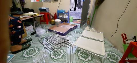 Tủ dùng rất ok. Chỉ có điều thiếu 1 thanh và gửi sai 1 chấu nối nên hơi nghiêng 1 chút, xog có liên hệ shop, thì họ nhiệt tình, và cũng có gửi kèm, nên định cho 4 sao, nay cho 5 sao luôn, quá thícxx