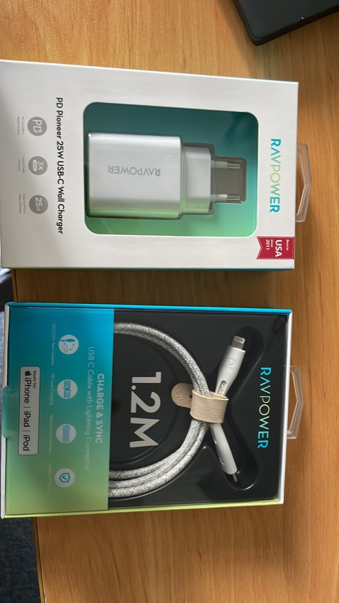 Sạc nhanh, ko nóng củ, dây cáp đẹp, chắc chắn.