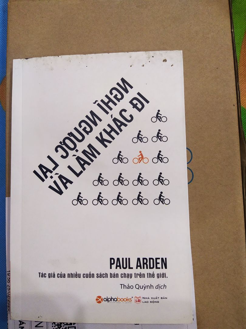 Lần 1 mình đã yêu cầu đổi vì nhận sách cũ, lần 2 nhận sách còn cũ hơn lần 1. Chẳng lẽ khi đóng gói sp nhân viên Tiki không nhận ra là sách cũ bẩn. Mất 2 lần chuyển lãng phí thời gian và công sức của 2 bên mà không thể hài lòng được. Đề nghị tiki thu hồi và hoàn lại tiền giúp mình.