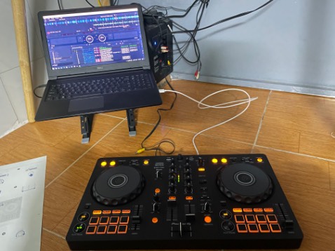 Hàng y như hình, đẹp, nguyên vẹn, giao rất nhanh, very good,  còn chất lượng thì sử dụng một thơi gian mới biết được!