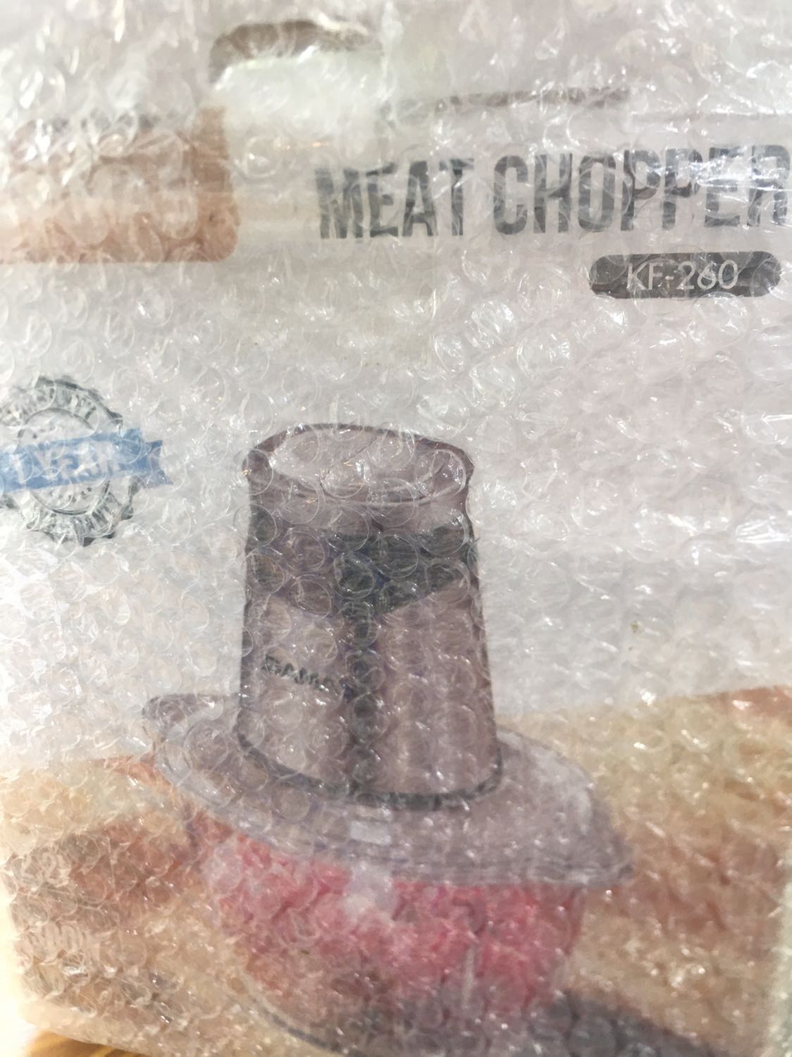 Shop rất uy tín
Giao đủ hàng
Máy xay chắc chắn tiện lợi, nhiều chức nắng
Máy xay rất mạnh, xay nhuyễn, đều ,....
Xay được nhiều thực phẩm như thịt, tỏi, ớt .....
Mọi người nên mua nha rất đáng đồng tiền mình bỏ ra
Một món đồ đáng có trong ngăn bếp của nhà bạn