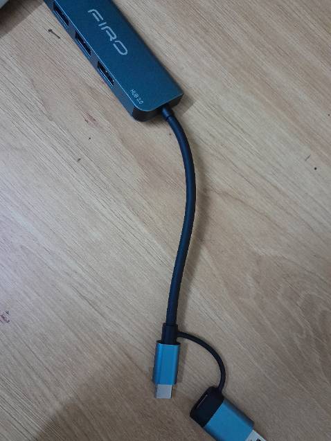 Kết nối ổn định, nhỏ gọn
2 đầu USB và TYPE C rất hữu ích khi dùng các thiết bị khác nhau
Giao hàng nhanh 
Giá cả hợp lý
Cám ơn TIKI.