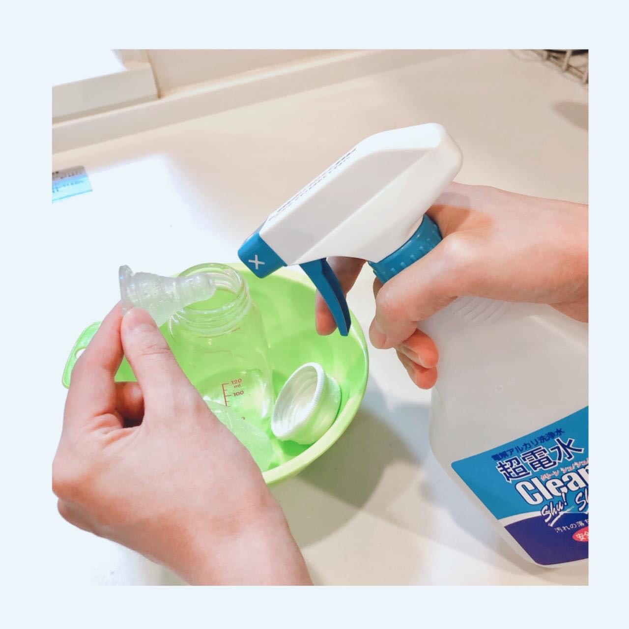 Nhà mình có trẻ nhỏ, dùng loại này vệ sinh đồ chơi cho bé là yên tâm nhất.