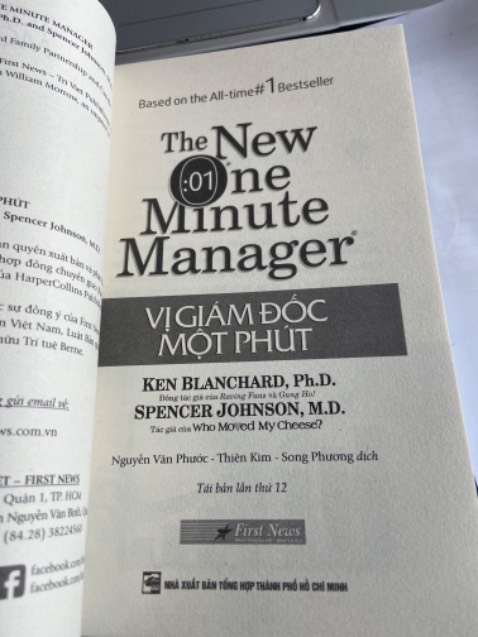 Sách tốt. Giấy nhám, nhẹ, lật rất thích!