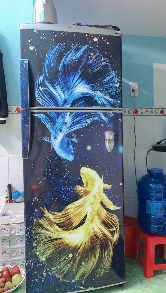 Cám ơn shop. Rất chu đáo luôn mặc dù giá trị hàng không cao nhưng vẫn rất đầy đủ phụ kiện và hướng dẫn dán tận tình. Mình đã thành công. Muốn dán 3 mặt thì các bạn chọn 3 tấm nhé chứ lúc đầu mình tưởng mặc định là dán kín 3 mặt cơ. Sau lại phải đặt thêm 2 tấm mất thêm tièn ship nhưng dán xong thấy ưng. Mọi ng mua ủng hộ shop này nhé , giá tốt hơn các shop khác rất nhiều. Mua mấy món luôn trang trí nhà cho xinh