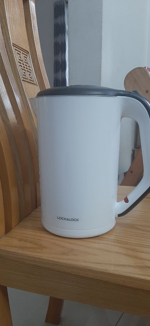 trước tiên nói đến mỹ quan thì nhìn đẹp và sang lắm, chất lượng miễn chê, dễ dùng cực kỳ luôn. sp nhà Lock & Lock luôn ko làm khách hàng phải thất vọng. Hình ảnh chỉ mang tính chất minh họa nhưng cùng hãng Lock