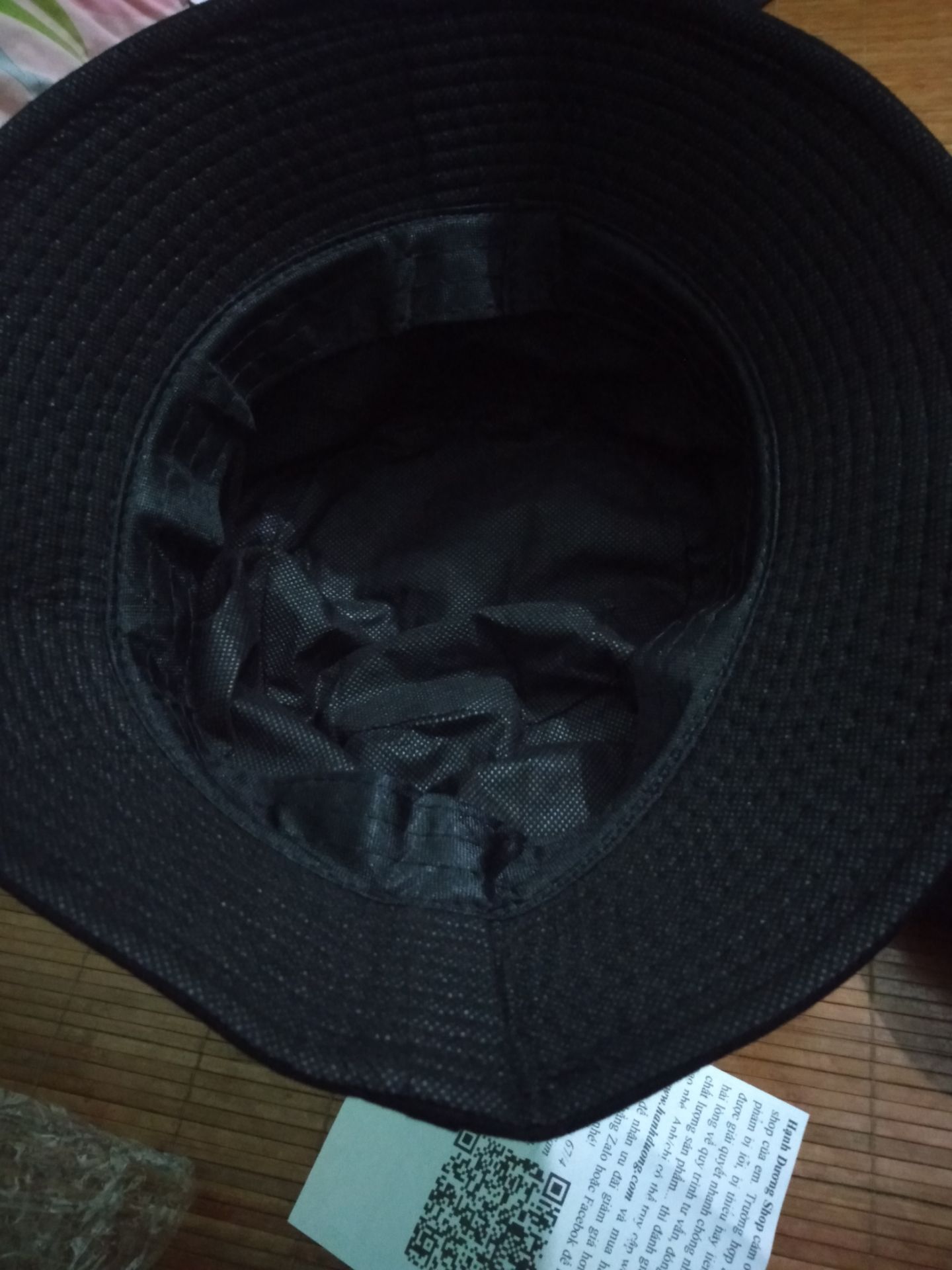 đúng với cái tên mũ đơn giản, đường may đơn giản mà đẹp cực kỳ, hàng chất lượng, giống hình. cho shop 5 sao