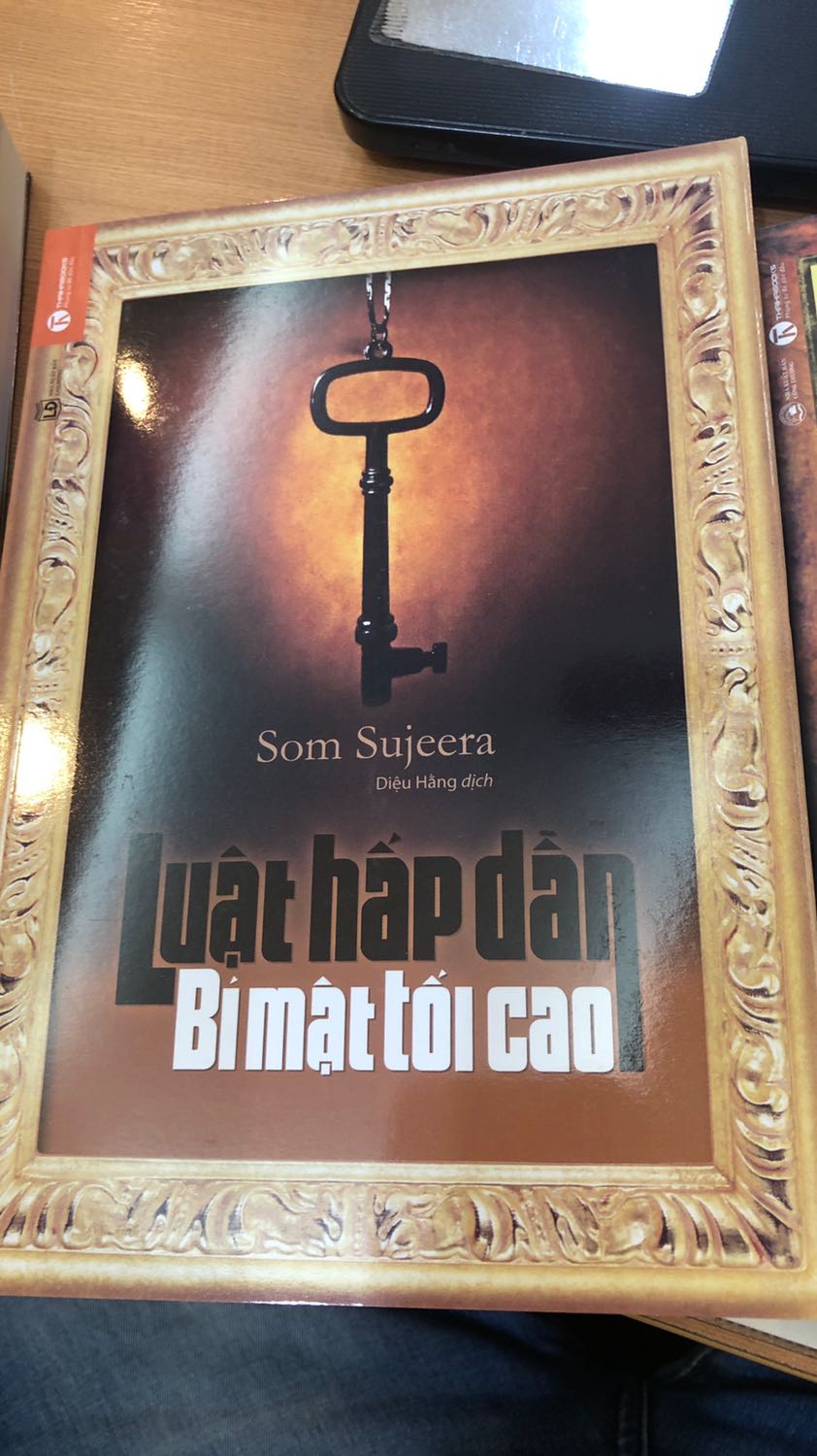 Mình đã nhận đủ hàng, giao hàng nhanh hơn dự kiến, giá tốt, sách đẹp. Nộidung vì hay nên mình mới mua về đọc, thanks shop vs tiki