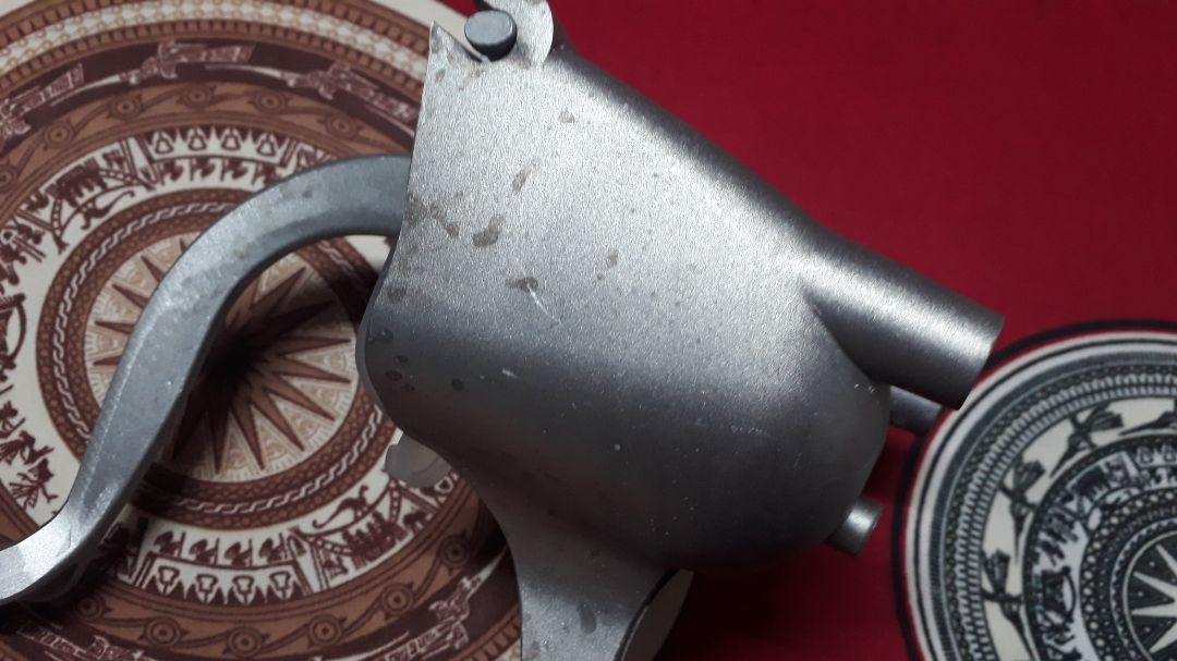 164k để nhận cái thứ rẻ rách v đó hả? shop tính ăn dựt ngta hả, ai mua cũng loại inox bóng loáng còn giao cho tôi cái thứ gì đây. mong mn thấy bài đánh giá này của tôi thì đừng mua hàng cái shop *** đảo này. đúng chất quân *** đảo luôn. từ nay đến mai nếu ko liên hệ đổi hàng cho tôi thì đừng trách, đó h mua hàng mới bị *** như vầy luôn. sợ shop thiệt hay ghê, tưởng tượng làm ăn v r sao bền . sớm ngày cũng dẹp tiệm à, đừng có mà xóa đánh giá này của tôi !