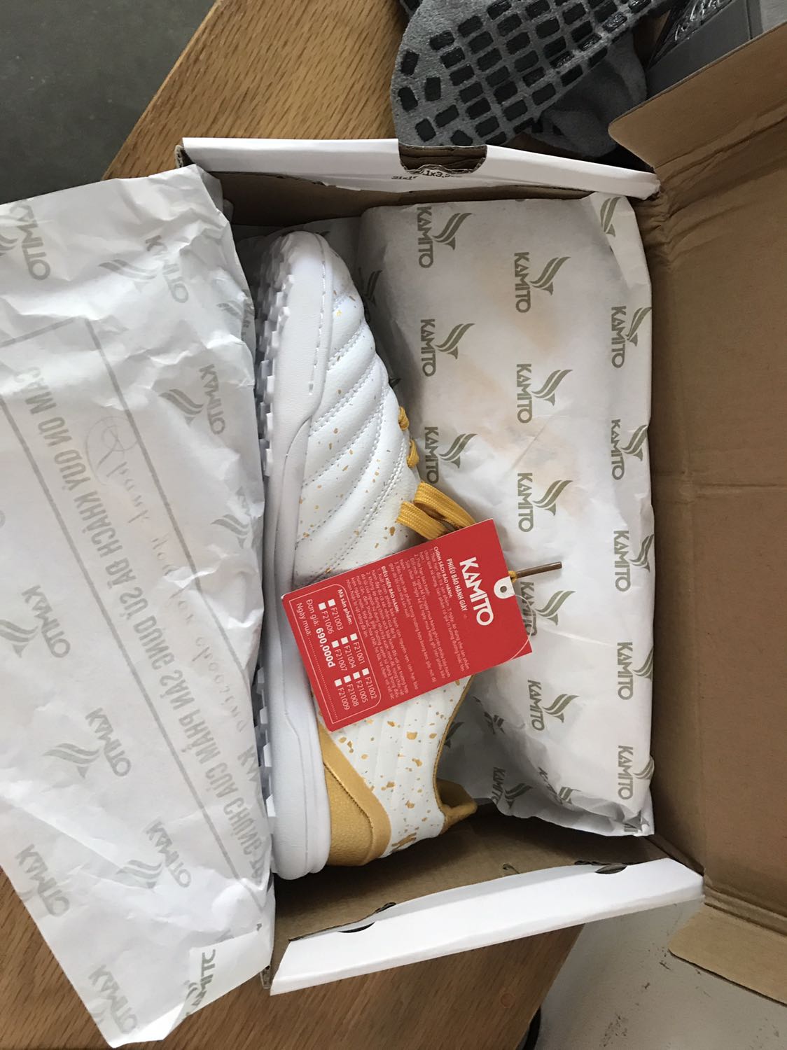 Giày đẹp, cảm giác trên chân tốt, hài lòng.