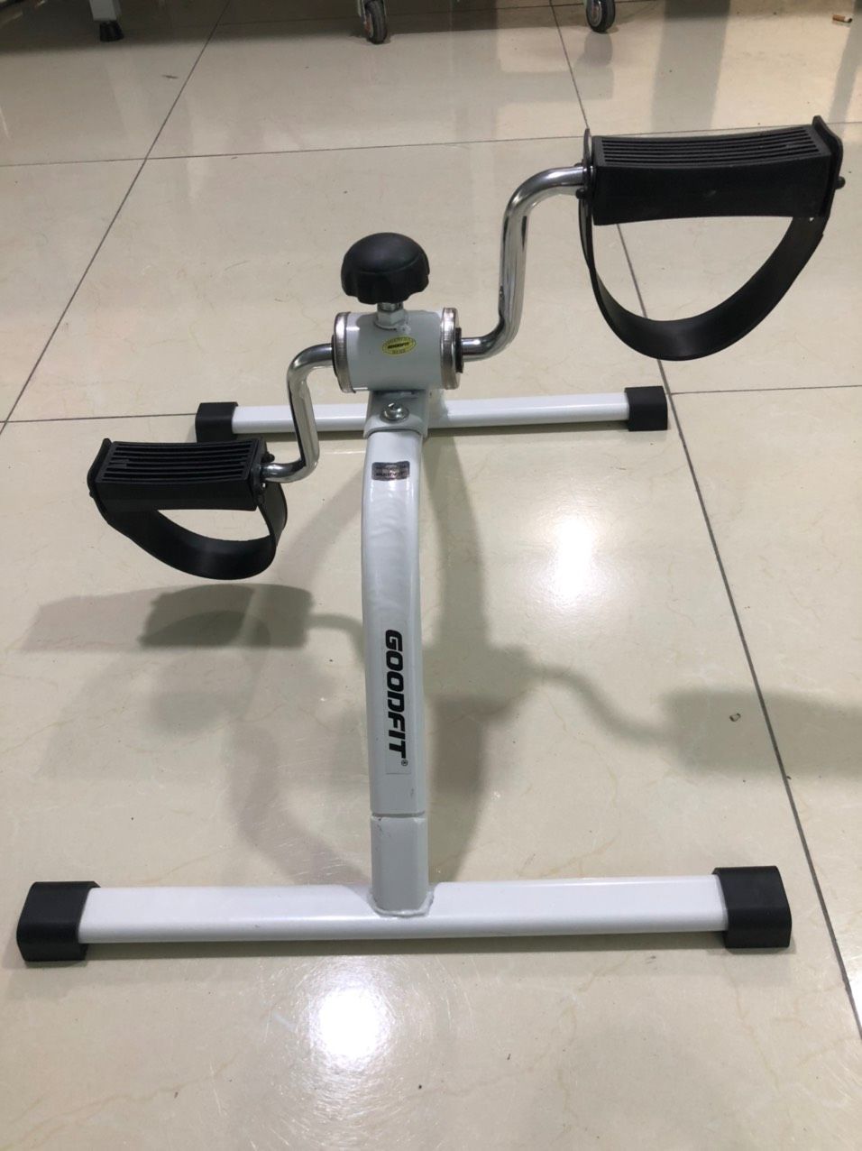 tui nhận rồi, đem ra đạp luôn rồi, thở ko ra hơi luôn. Xe đạp rất đã nha shop, vận sức có chút là đổ mồ hôi, hàng chất lượng đáng tiênd nha