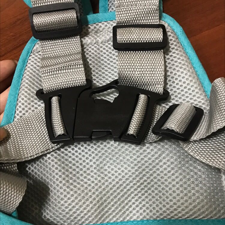 Mình thích cái yếm đi xe máy này lắm á. Cute ghê. Chất vải đẹp. Mềm mịn. Có dạ quang buổi tối nữa. Tóm lại là ưng