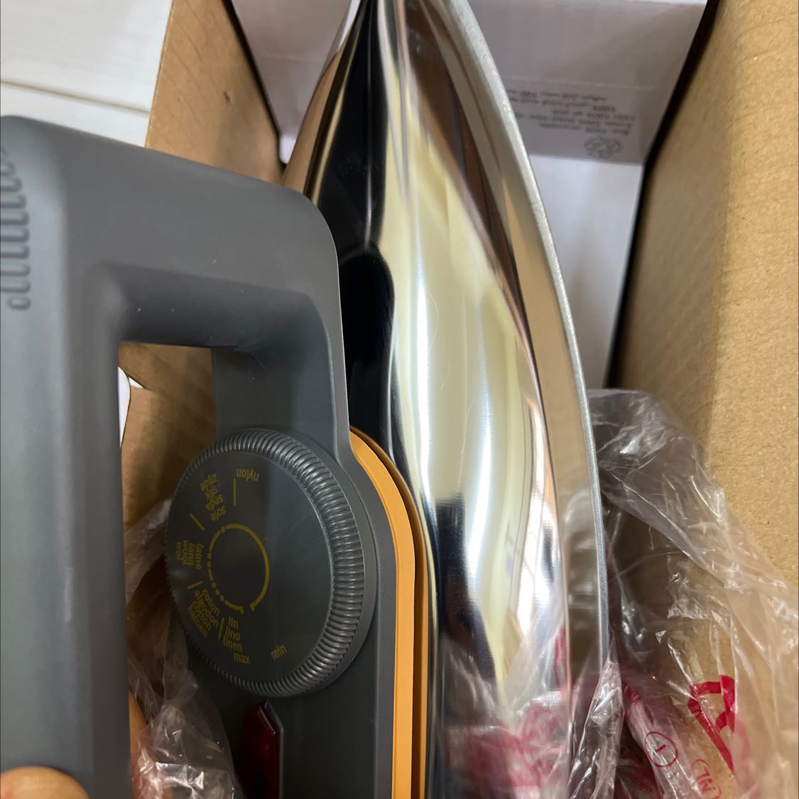 Nhẹ gọn.
Hàng này dùng bền bỉ với thời gian, nên cần mú tôi vẫn mua loại này.
Cảm ơn shop đóng gói sản phẩm kỹ càng.