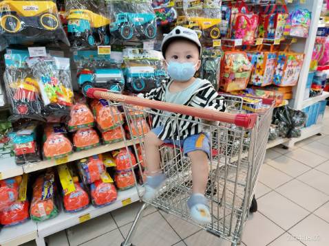 Khẩu trang nhỏ hơn dự kiến, xài tạm thì vẫn được