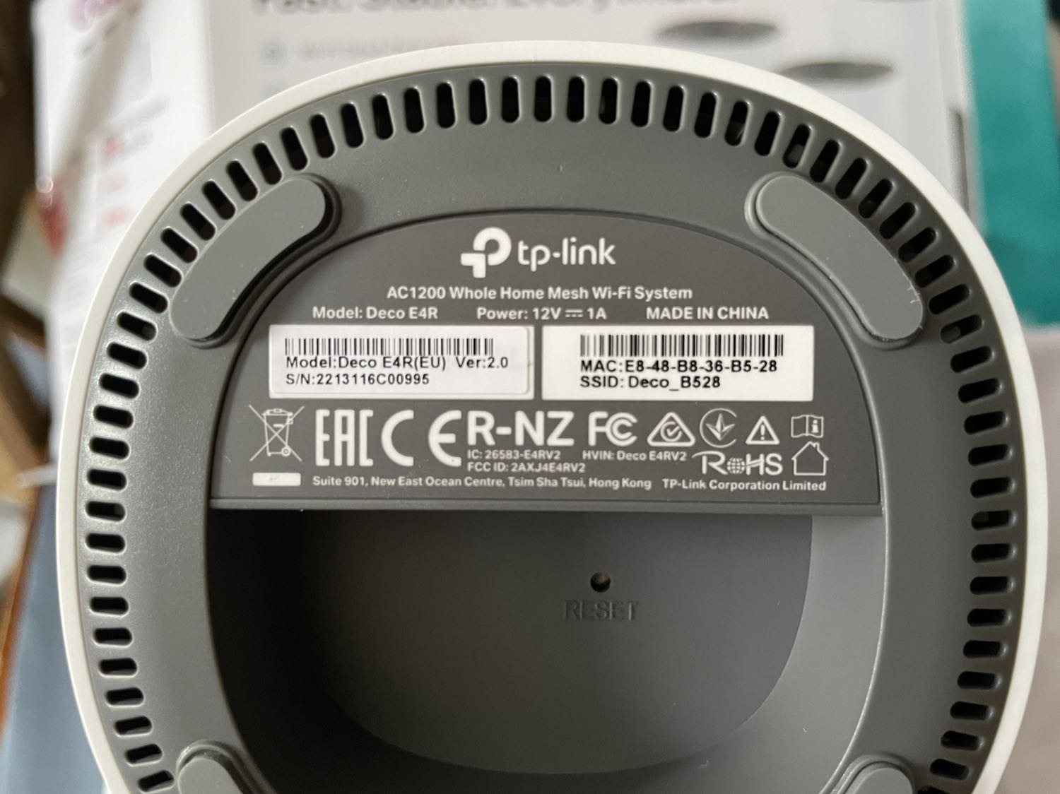 Đứng gần thì ok,  mà vô phòng cách cửa phòng với 10 bước chân thì ko mượt lắm, ứng dụng dễ cài, hàng đẹp, đủ phụ kiện, đóng gói cẩn thận