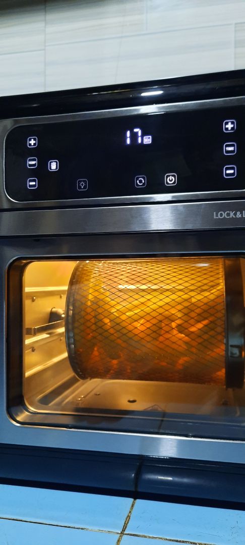 săn sale giá  2TR 537 NGHÌN dùng rất là thích , không có chế độ hấp 

nhà mình có nồi philip 5l nên so thì cái này tiếng ỒN máy vậy là bình thường
xiên quay được gà tầm 1kg2 to hơn nữa sẽ đụng dây nóng

NẾU nhà tầm 4ng thì nên mua nồi 12l , vì nó ĐẸP và TO hơn , tuy nhiên ch thấy bán trên MALL

NÓI CHUNG LÀ NÊN MUA NHA MNG , VÌ NỒI ĐA NĂNG RẤT TIỆN NẤU NƯỚNG🙆‍♀️🙆‍♀️🙆‍♀️🙆‍♀️🙆‍♀️🙆‍♀️🙆‍♀️🙆‍♀️🙆‍♀️🙆‍♀️🙆‍♀️🙆‍♀️ 
mình có để hình nồi 12l ở dưới...