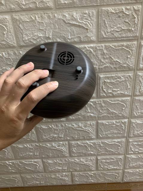 Hàng chất lượng; rất hài lòng khi sử dụng; máy chạy êm và mạnh; dung tích lớn; led nhiều màu làm đèn ngủ cũng tốt; có điều khiển từ xa;