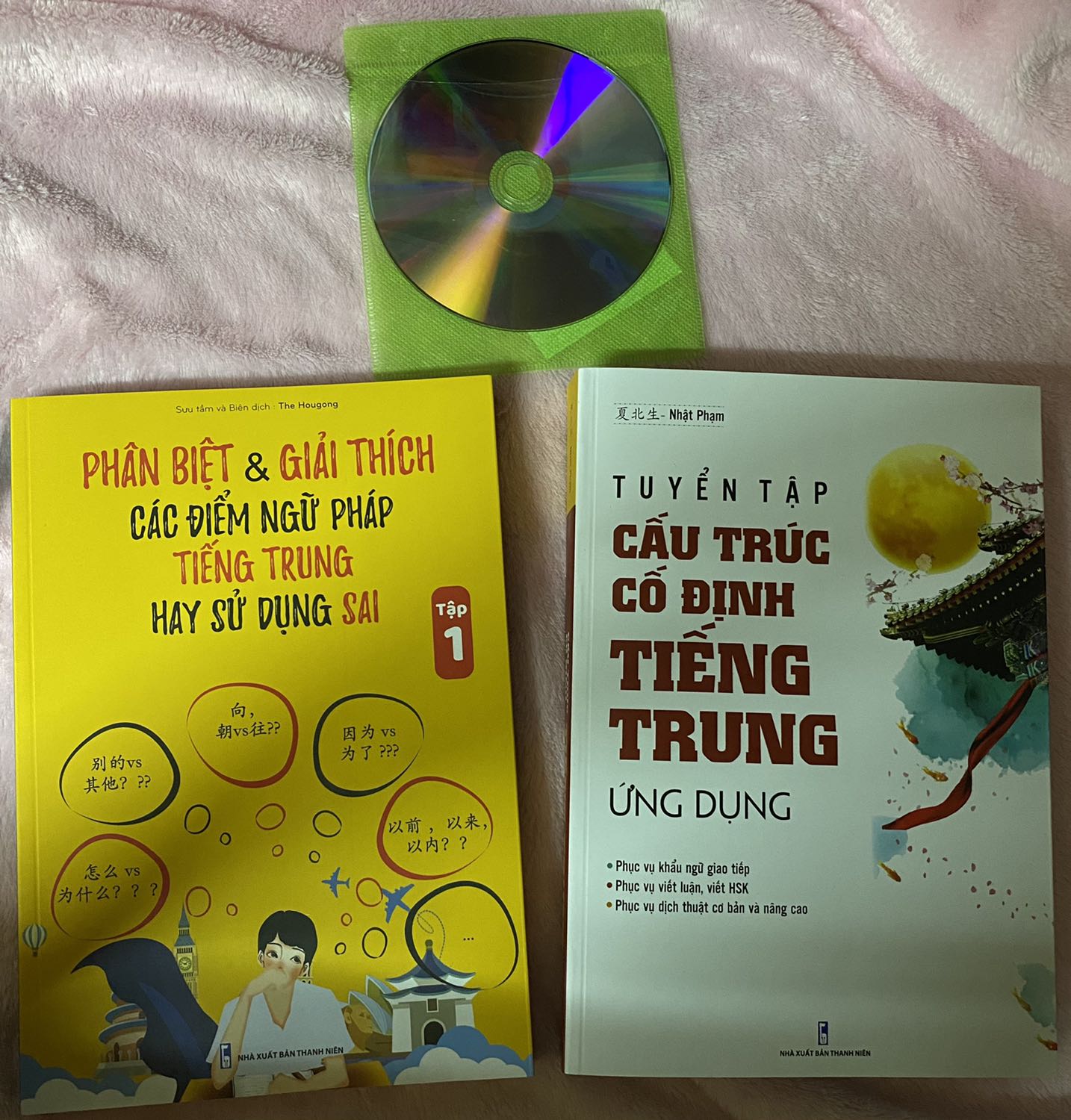 Giao hàng nhanh. Đóng gói cẩn thận. Sách dày, in đẹp, nội dung dễ hiểu. Combo sách này quá rẻ. Shop tặng kèm DVD kho tài liệu. Mình rất hài lòng!