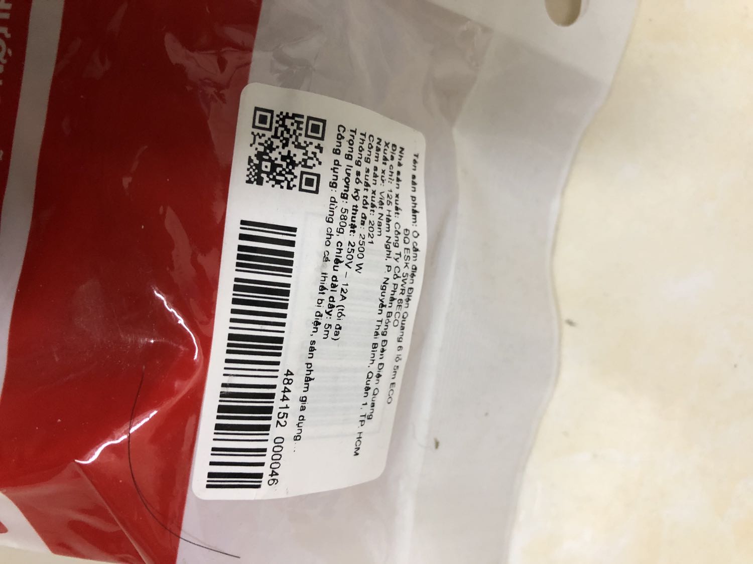 Giao nhanh ạ, hàng chuẩn của *** nên đầy đủ tem mác các kiểu, có cả bill của *** luôn