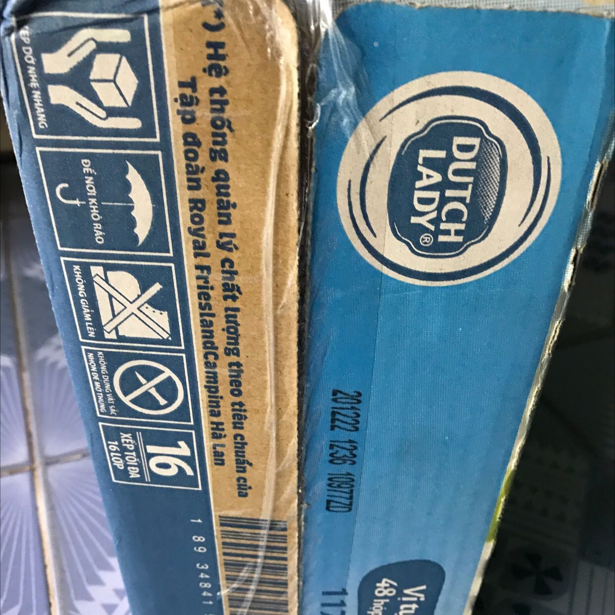 Nhận hàng còn nguyên vẹn , giao hàng nhanh, sữa uống ngon, cháu bé nhà mình thich.