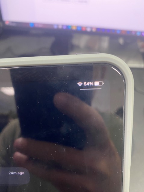 Sạc không sạc được cho ipad, cổng sạc bị lỏng không chắc chắn trên các thiết bị khác. Khá tệ.