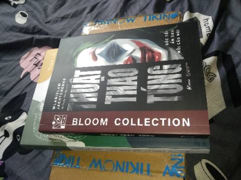 Giao hàng khá nhanh. Có điều sách bị móp, có bụi, sách bẩn nhiều và bị xước. Mình chưa đọc sách nên vẫn chưa nêu cảm nhận.❤️❤️