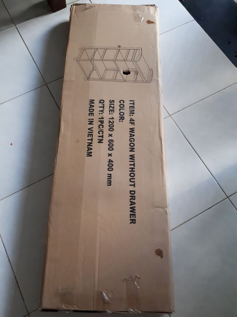 Kệ chắc chắn. lắp ráp cũng dễ. Tiki giao hàng nhanh