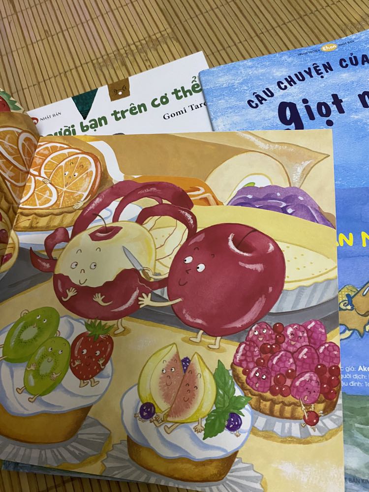 con gái thích cuốn này lắm, hôm nọ lên phố sách mua cho con mà hết nên về tiki đặt giao ngay hôm sau