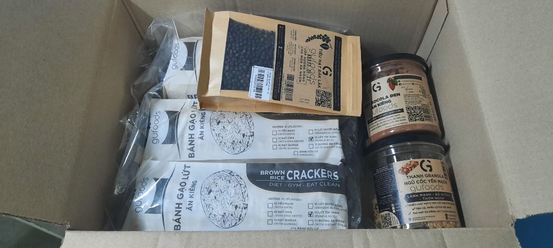 tiki giao hàng rất nhanh, đóng gói cẩn thận, sp date mới. Chưa dùng nên không biết chất lượng thế nào nhưng rất hài lòng về sp đã mua.