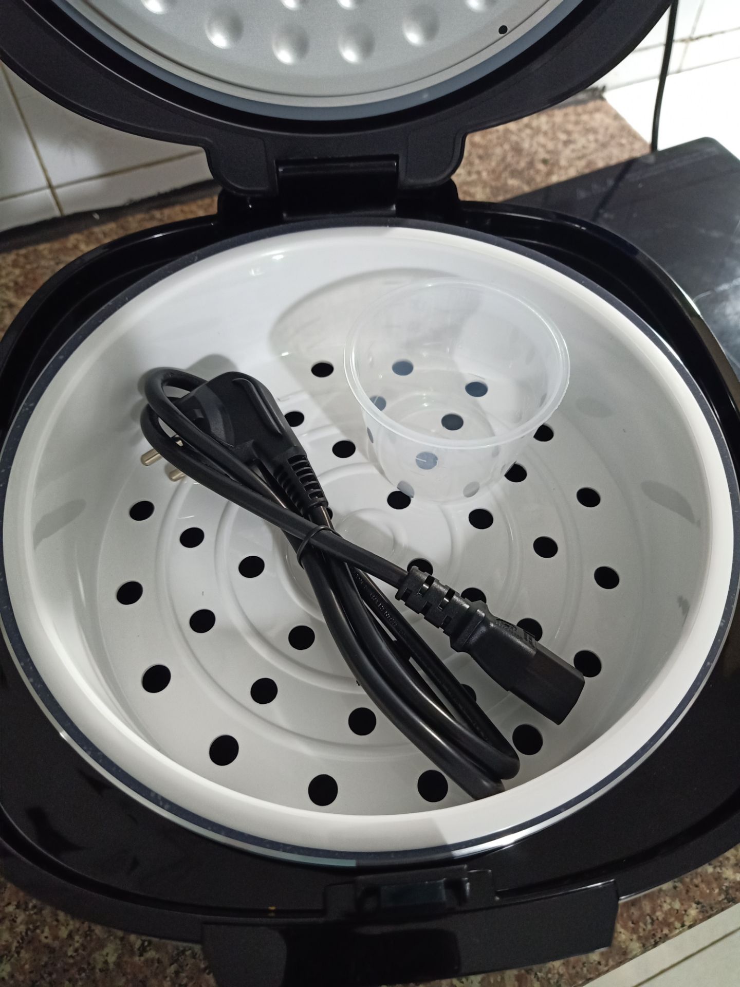 khá là xịn xò. đẹp hơn mình nghĩ. quà tặng cũng vậy. quà tặng hơi to hơn mình tưởng