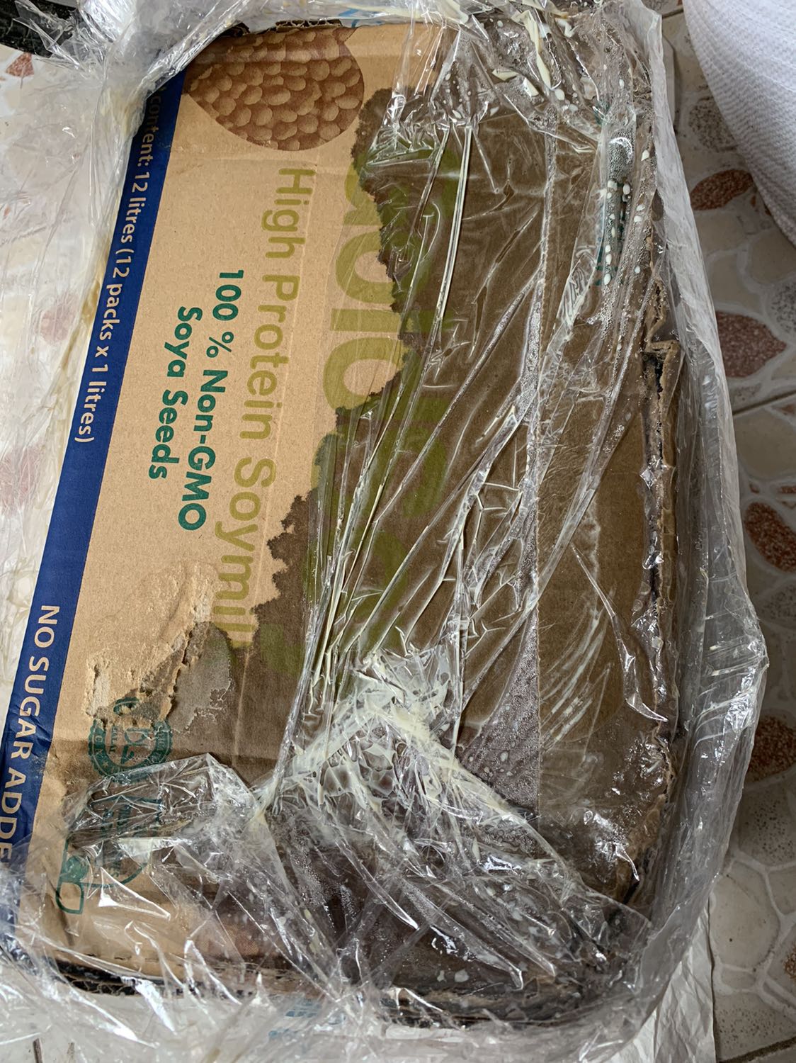 Mình muốn được trả gấp vì hộp bị bể, mùi rất hôi, đơn hàng giao ngày 19/10/2020