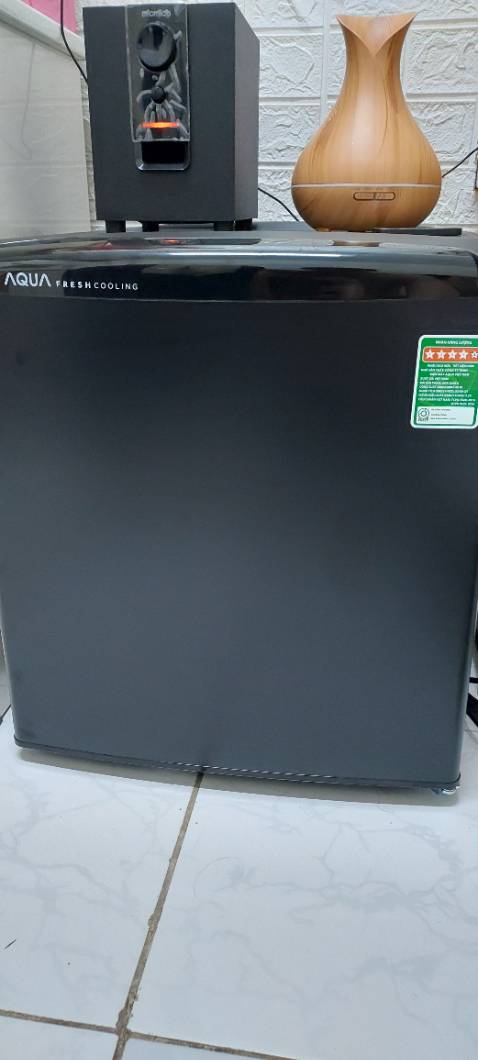 Sản phẩm rất tốt, thiết kế đẹp, bền chắc và tiết kiệm điện. Mình ko làm đá nên để mức 3 là lạnh rồi chứ ko phải mát nhé.