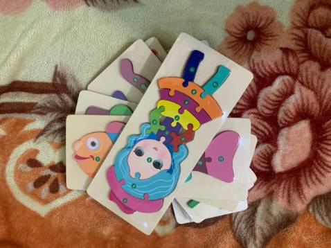 ° Rất ưng cái bụng, hàng đáng giá từng xu.

° Sản phẩm rất đẹp. Kích thích sự tò mò của bé, giúp phát triển trí tuệ rất tốt.

° Shop đóng gói hàng cẩn thận, giao hàng nhanh.

° Bé rất thích thú khi chơi đồ chơi này.

° Cảm ơn shop nhiều, hàng tốt lắm.