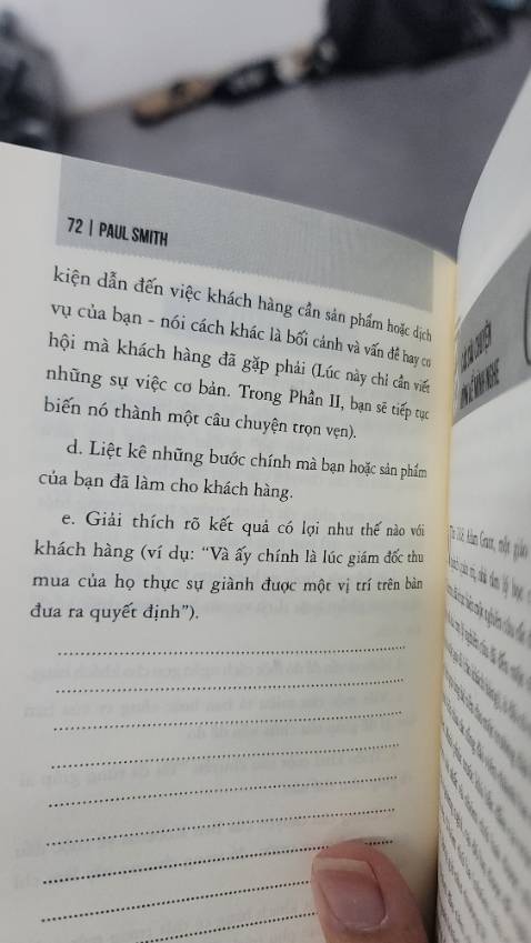 sách của bizbooks đúng tuyệt vời, có app nhập sách đã mua, rồi vô nghe audio song song với đọc giấy nữa, cho người nghe tốt hơn đọc, hoặc trên tàu xe ko đọc được.
Tiếc là mỗi sách mỗi hãng khác nhau, giá mà tất cả sách đều của bizbooks thì tiện biết bao nhiêu