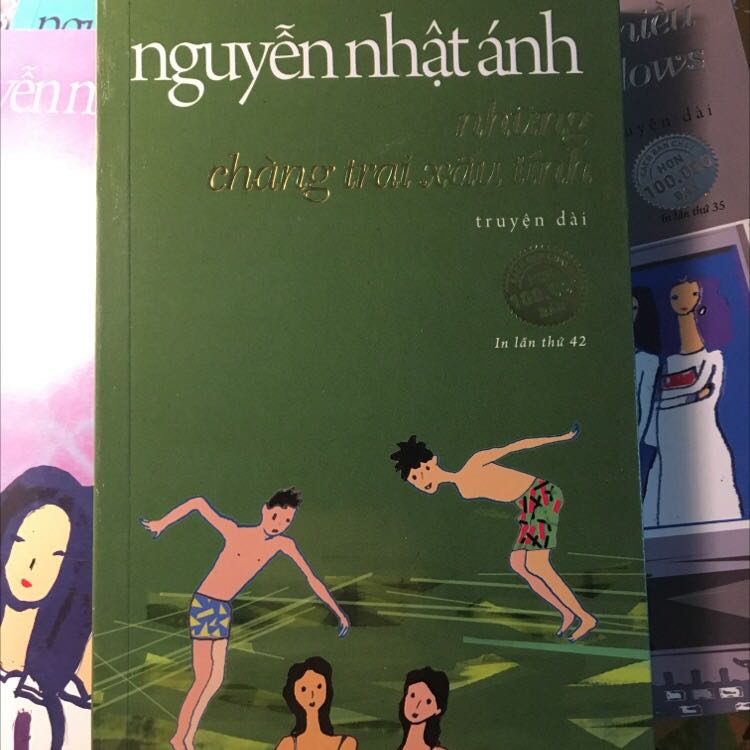 Sách đẹp lắm, có điều bìa hơi xước một chút. Nhưng ksao truyện hay nên đọc nhé