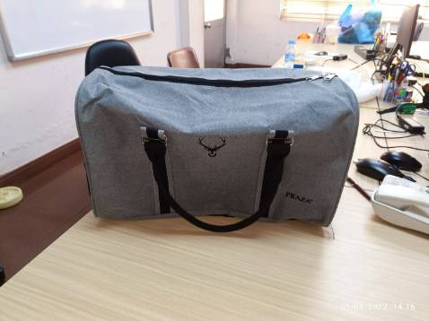 sản phẩm ok với giá tiền, dây kéo hơi kém tí nên cho 4 sao