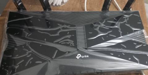 Sóng mạnh, ổn định, phủ sóng khá tốt... Thiết kế đẹp ngầu... Bao bì đóng gói tốt kỹ, đẹp... Good jobs.