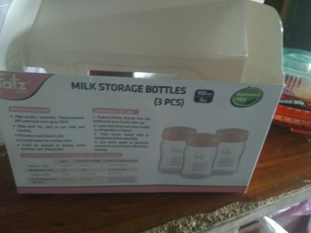 Mình đặt mua 12/10/2021 nhưng giao 16/10/2021 là một điểm thích nhất, nhân viên giao hàng nói 99k mình đưa 500k thôi lại 301 k, dù có 1 k nhân viên giao hàng vẫn thối lại, Giao hàng đến trước cửa nhà ko cần chỉ đường, đến xong gọi ra nhận liền ko bắt mình đợi lâu, nhân viên lịch sự , hàng kiểm tra mới 100% , hàng đẹp, chất lượng, giá tốt, mình rất thích cách phục vụ của shop, của tiki, của nhân viên giao hàng, 100 điểm và 5 sao cho cả 3. sẽ mưa hàng mãi mãi nhe!!!